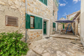 Apartment Bura, Primosten